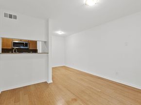 3204 Menchaca RD 710, Austin TX 78704