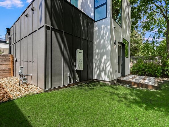 1604 Nash Ave B, Austin TX 78704