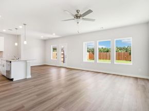 221 Outlaw DR, Liberty Hill TX 78642