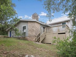 10913 Ridgeway ST, Jonestown TX 78645