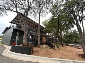 10913 Ridgeway ST, Jonestown TX 78645