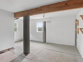 10913 Ridgeway ST, Jonestown TX 78645