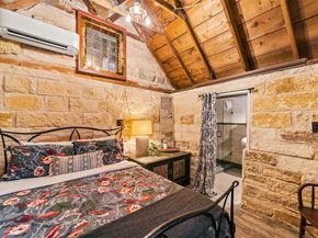 1811 Newton ST 7A and 8B, Austin TX 78704