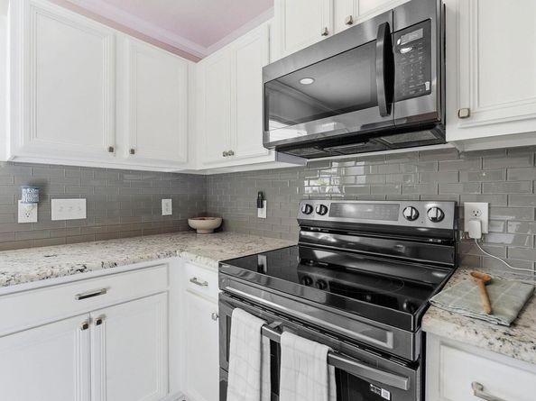 6621 Quinton DR, Austin TX 78747