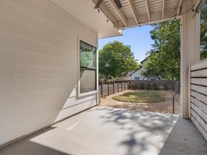 1107 Taulbee LN B, Austin TX 78757