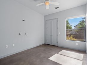 1107 Taulbee LN B, Austin TX 78757