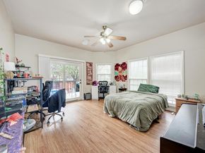 3200 Duval St 101, Austin TX 78705