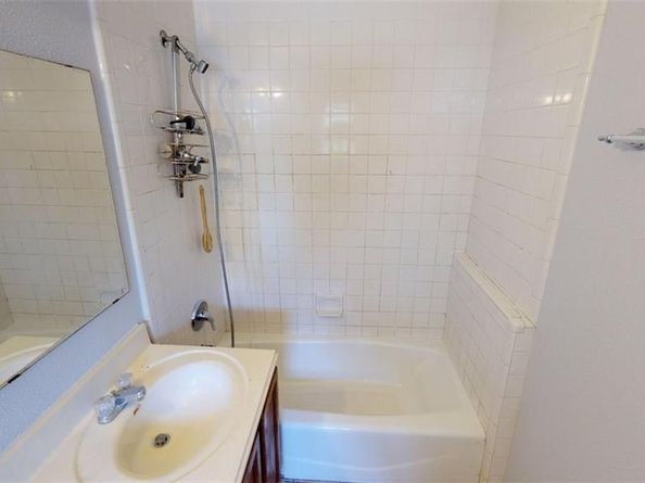 3212 Whites DR, Austin TX 78735