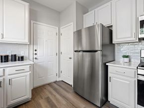 7501 Shadowridge RUN 119, Austin TX 78749