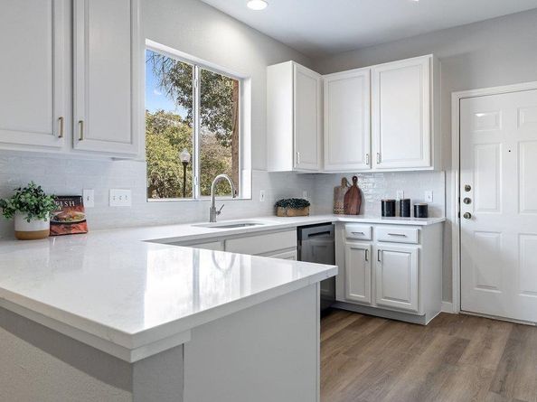 7501 Shadowridge RUN 119, Austin TX 78749