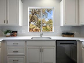 7501 Shadowridge RUN 119, Austin TX 78749