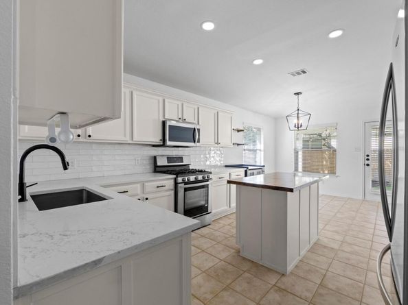 14620 Springs Edge DR, Austin TX 78717