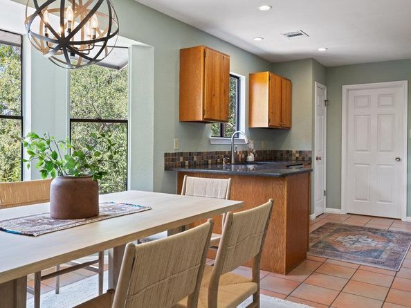 7812 Turquoise TRL, Austin TX 78749