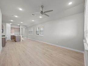 8012 Shining Flor RUN, Lago Vista TX 78645