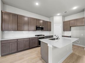 8012 Shining Flor RUN, Lago Vista TX 78645
