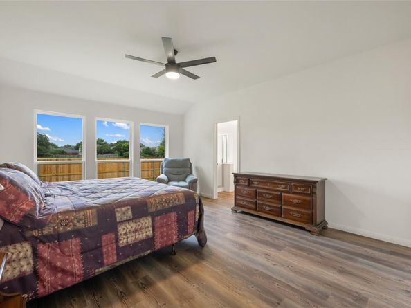 608 Haleys CV, Leander TX 78641