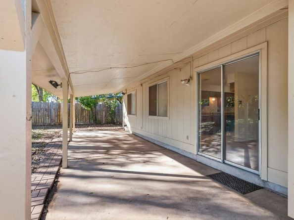 9317 Independence LOOP, Austin TX 78748