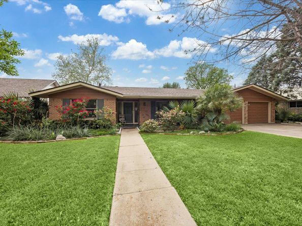 3009 McElroy DR, Austin TX 78757
