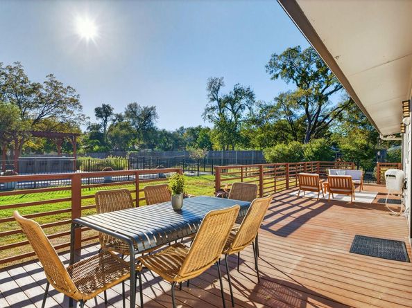 1909 Stanley Ave, Austin TX 78745