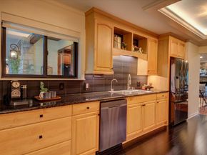 402 Seawind ST, Lakeway TX 78734