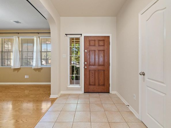 9213 Rock Castle CV, Austin TX 78749