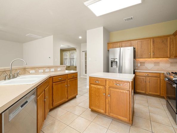 9213 Rock Castle CV, Austin TX 78749