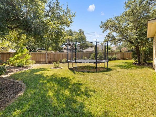 9213 Rock Castle CV, Austin TX 78749