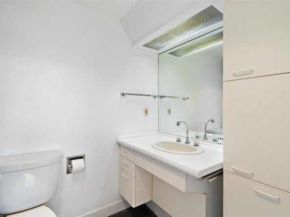 1122 Colorado ST 1507, Austin TX 78701