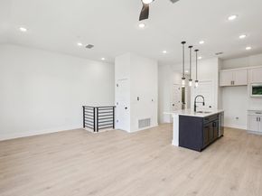 200 W 56th ST 1103, Austin TX 78751