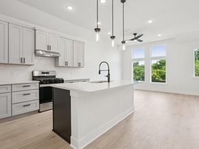 200 W 56th ST 1103, Austin TX 78751