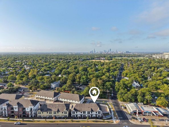 200 W 56th ST 1103, Austin TX 78751