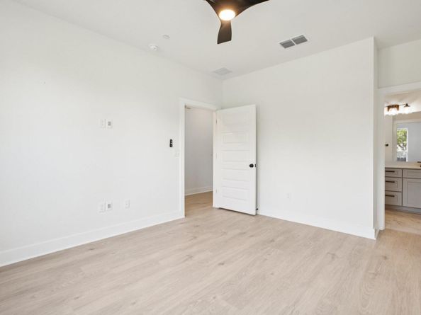 200 W 56th ST 1103, Austin TX 78751