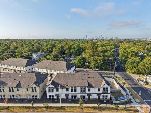 200 W 56th ST 1103, Austin TX 78751
