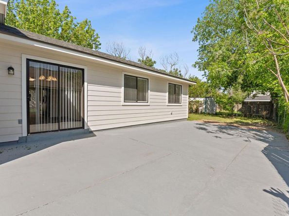 11500 Ruffed Grouse DR, Austin TX 78758
