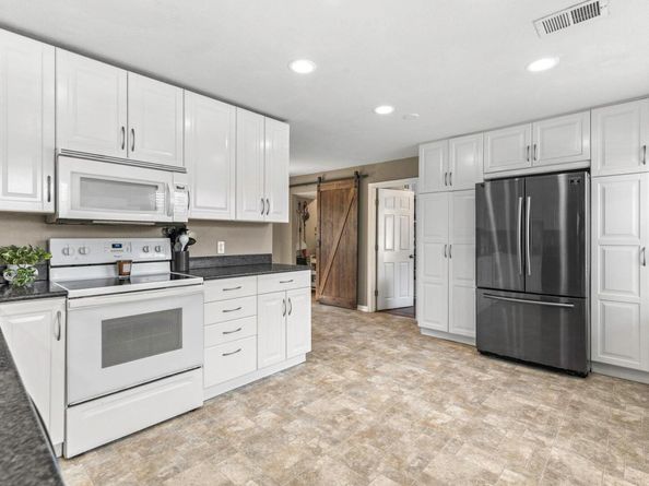 11004 Elm ST, Jonestown TX 78645