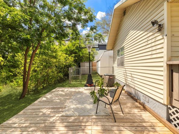 11004 Elm ST, Jonestown TX 78645