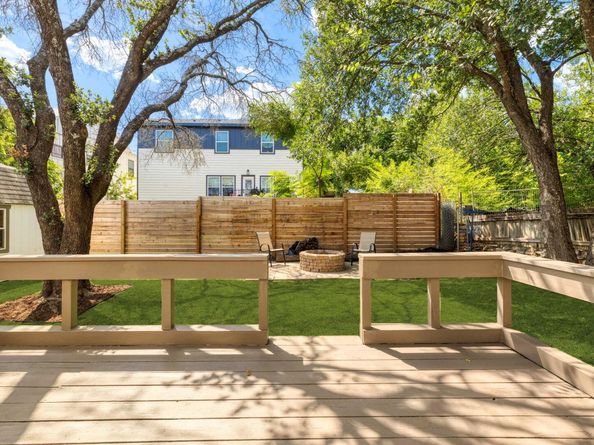 11004 Elm ST, Jonestown TX 78645