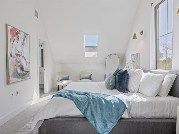 1503 Richcreek RD A, Austin TX 78757