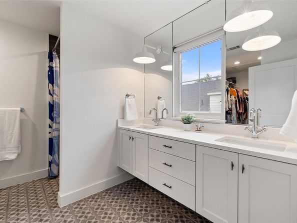 1503 Richcreek RD A, Austin TX 78757