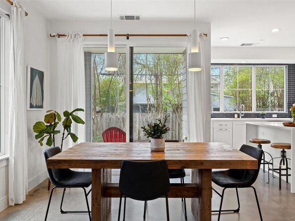 1503 Richcreek RD A, Austin TX 78757