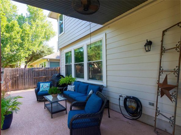 8711 Glen Canyon DR, Round Rock TX 78681