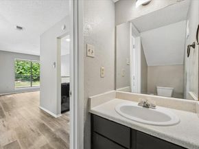 2018 W Rundberg Ln LN 13A, Austin TX 78758