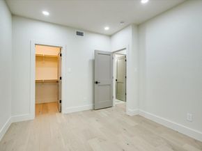 4711 Spicewood Springs RD 172, Austin TX 78759