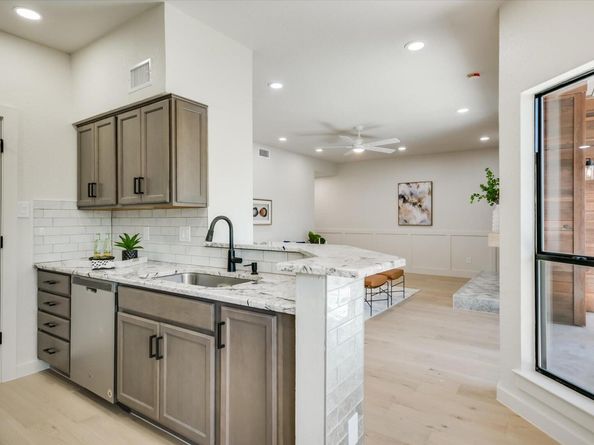 4711 Spicewood Springs RD 172, Austin TX 78759