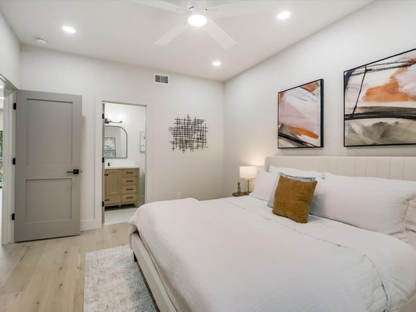 4711 Spicewood Springs RD 172, Austin TX 78759