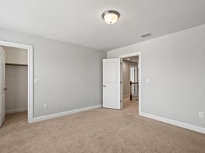 12900 Michelangelo ST 401, Austin TX 78729