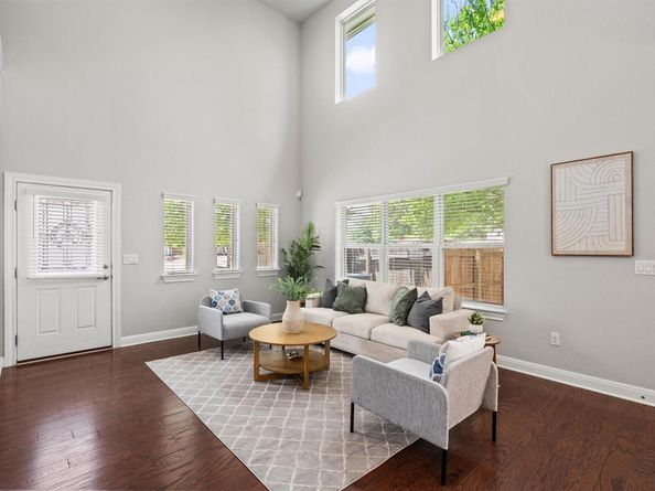 12900 Michelangelo ST 401, Austin TX 78729