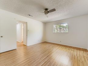 7128 S Brook DR, Austin TX 78736