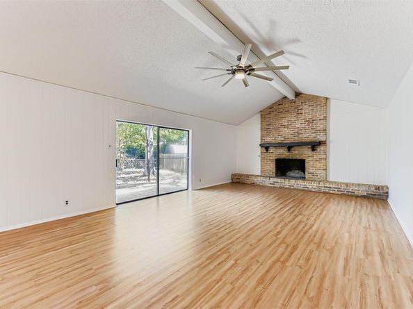 7128 S Brook DR, Austin TX 78736
