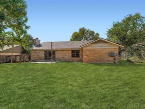 7128 S Brook DR, Austin TX 78736